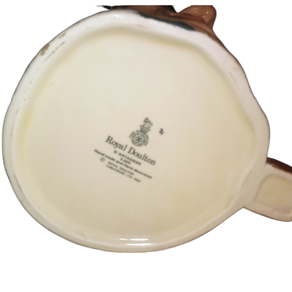 Royal Doulton D'Artagnon 1982 LARGE Toby Character Jug Vintage Collectib… - Picture 6 of 6